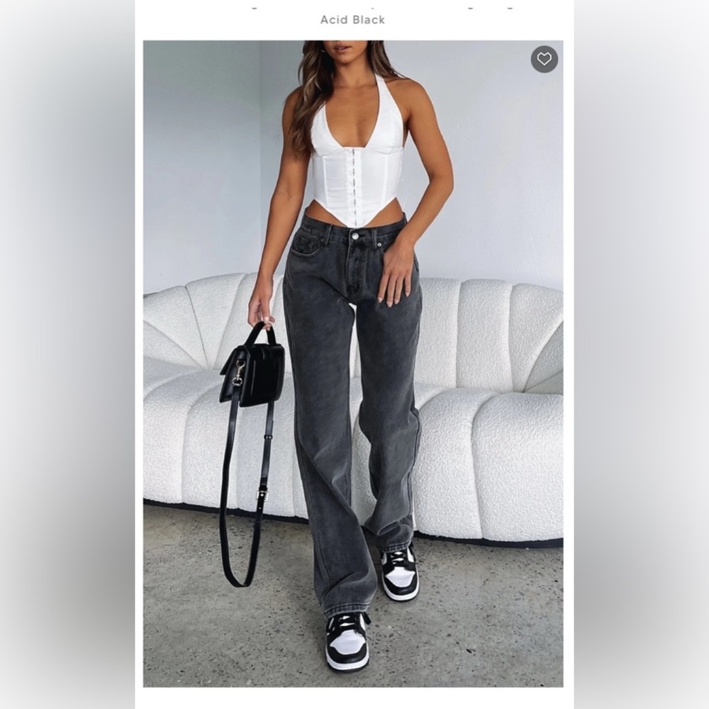 White Fox, Mid Rise Straight Leg denim jeans, acid wash black, size M, NWT